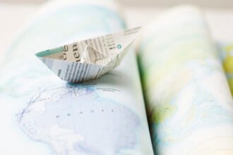 Επενδύσεις στην Ελλάδα: Γιατί επενδύουν οι ξένοι και ποιοι κλάδοι αναπτύσσονται;