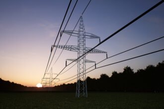 Τι είναι η χονδρεμπορική αγορά ηλεκτρικής ενέργειας και γιατί επηρεάζει τον λογαριασμό μας;