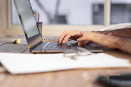 Γιατί οι επιχειρήσεις δυσκολεύονται να βρουν εργαζομένους;